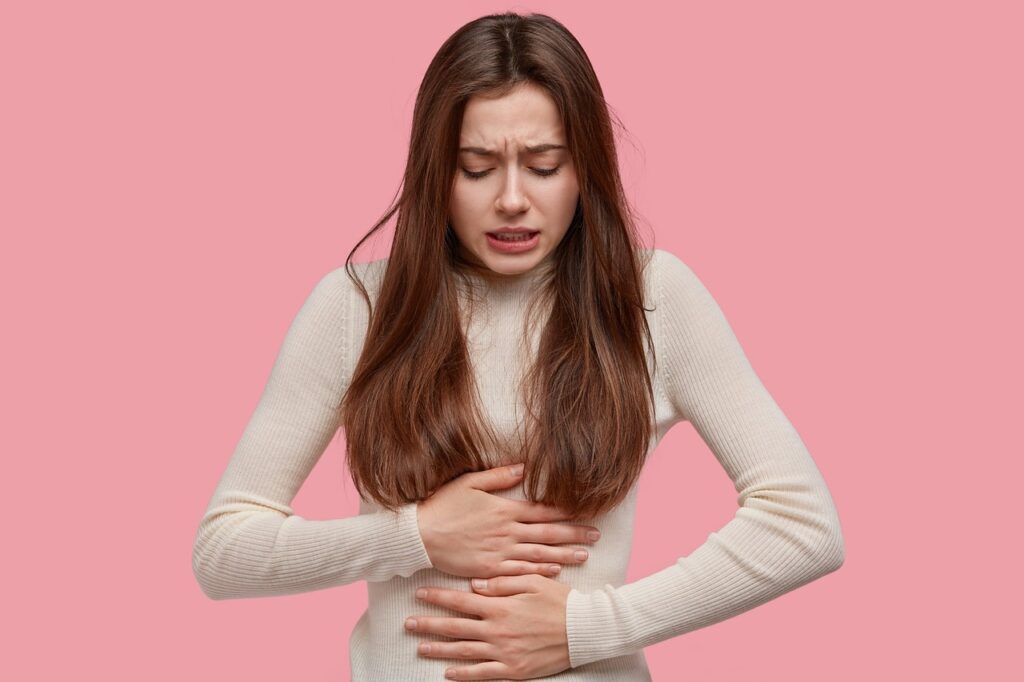 vomiting and abdominal pain in pregnancy